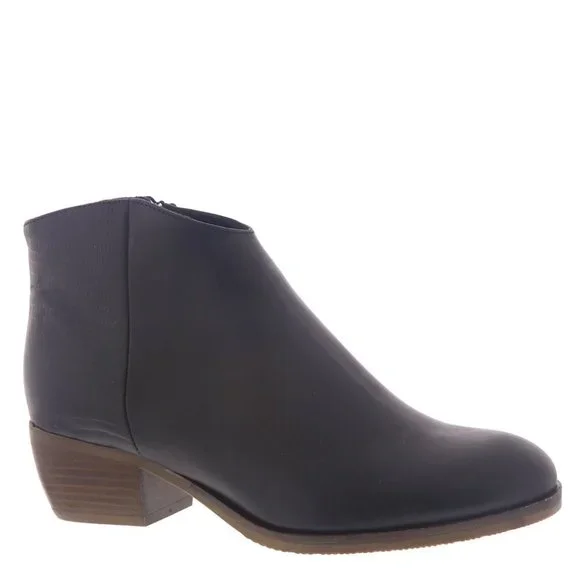 Clarks Shoes Womens Clarks Mila Myth Ankle Bootie Poshmark